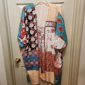 WOMEN'S silky kimona style cover up. NEW